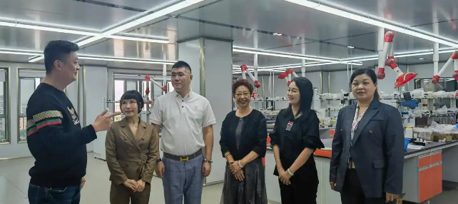 媒体走访调研｜城市卫视走进东智盟，见证高新美妆智造实力